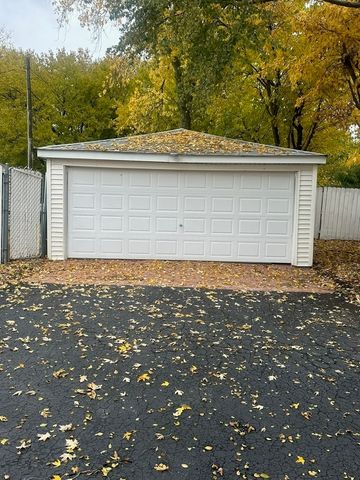 8750 169th Street, Orland Park, IL 60462