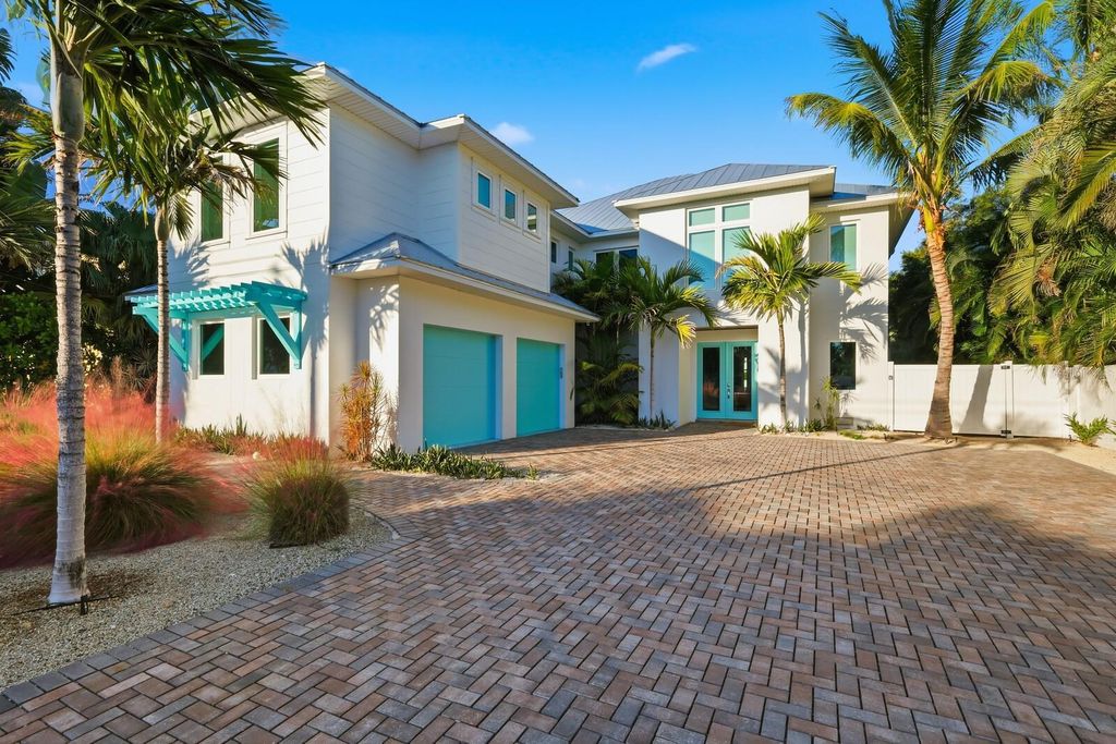 50 N SHORE DRIVE, ANNA MARIA, FL 34216 — photo 2