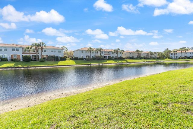 119 Gramercy Square Drive, Delray Beach, FL 33484