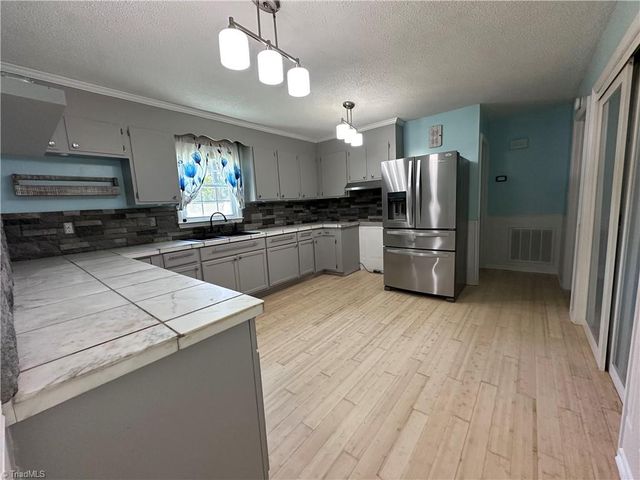 1105 Woodside Drive, Salisbury, NC 28146