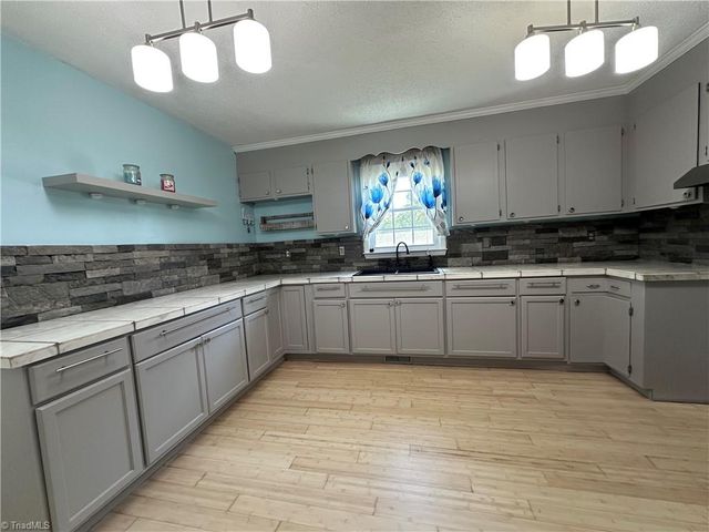 1105 Woodside Drive, Salisbury, NC 28146