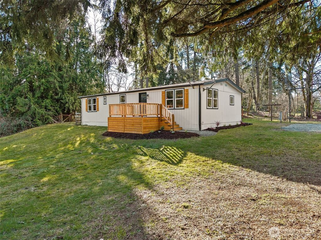 13816 48th Avenue Ct E, Tacoma, WA 98446