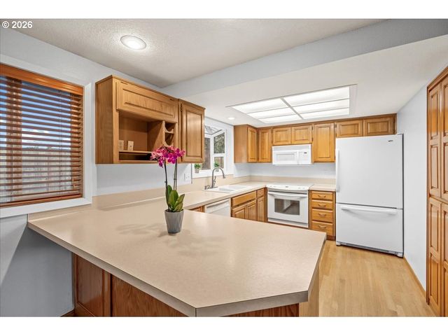 1721 SEQUOIA Ct, Forest Grove, OR 97116