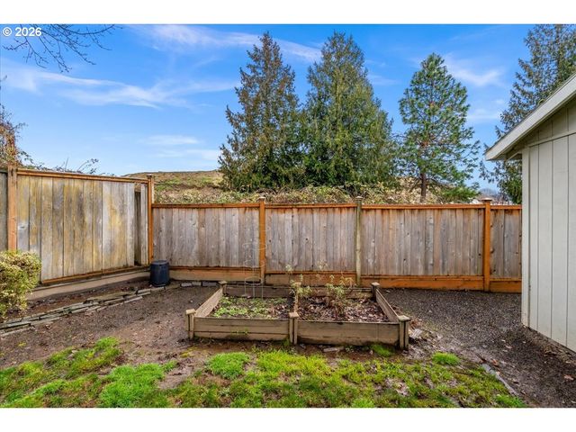 1721 SEQUOIA Ct, Forest Grove, OR 97116