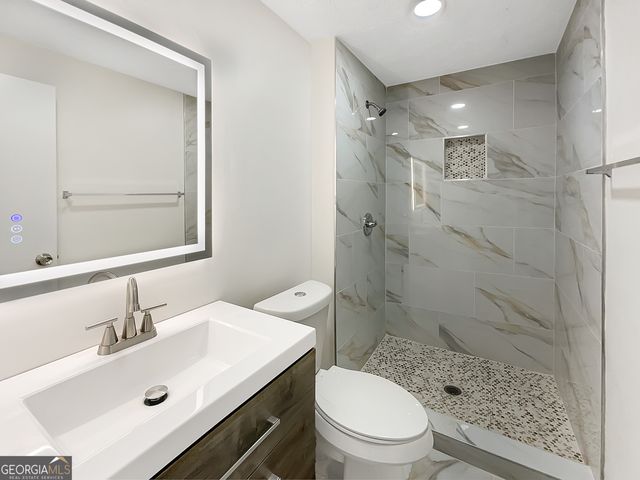 4922 Glenside Court, Stone Mountain, GA 30088