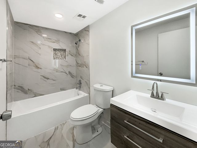 4922 Glenside Court, Stone Mountain, GA 30088