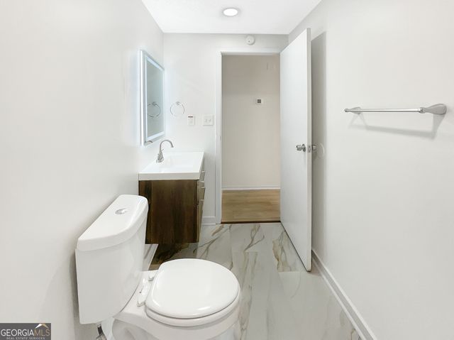 4922 Glenside Court, Stone Mountain, GA 30088