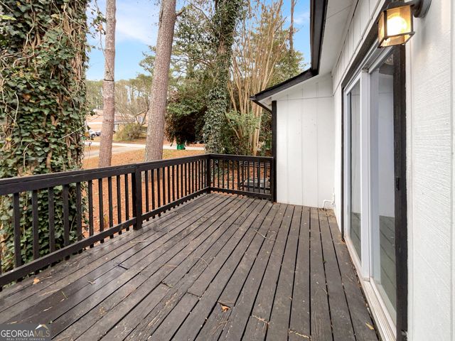 4922 Glenside Court, Stone Mountain, GA 30088