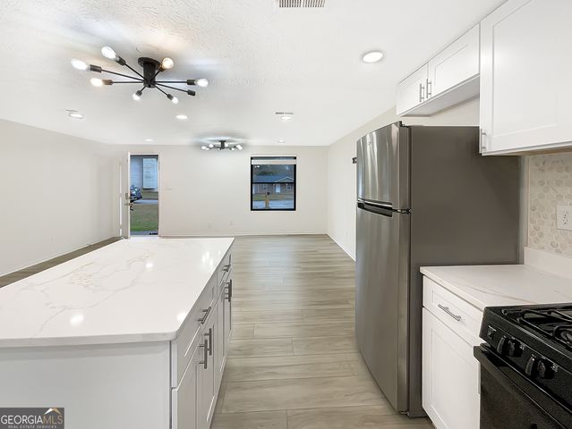 4922 Glenside Court, Stone Mountain, GA 30088