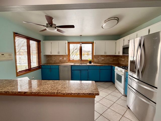 19301 Enclave Lane, Tinley Park, IL 60487