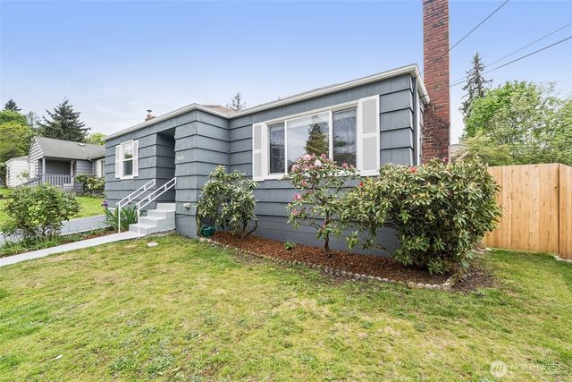 9417 44th Place NE, Seattle, WA 98115