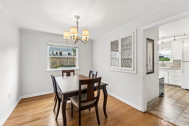 9417 44th Place NE, Seattle, WA 98115