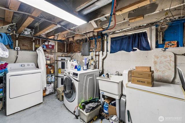 9417 44th Place NE, Seattle, WA 98115