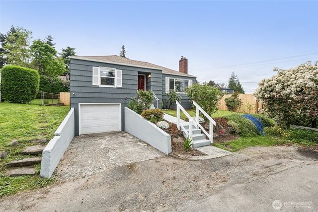 9417 44th Place NE, Seattle, WA 98115
