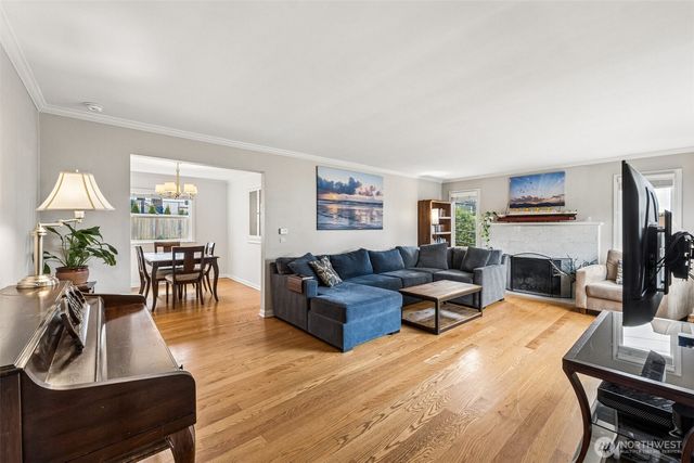 9417 44th Place NE, Seattle, WA 98115