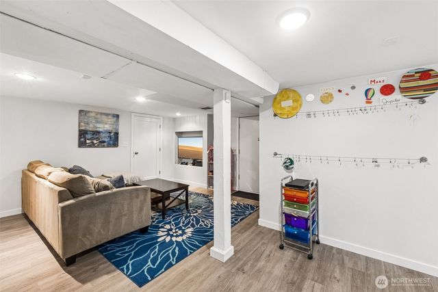 9417 44th Place NE, Seattle, WA 98115