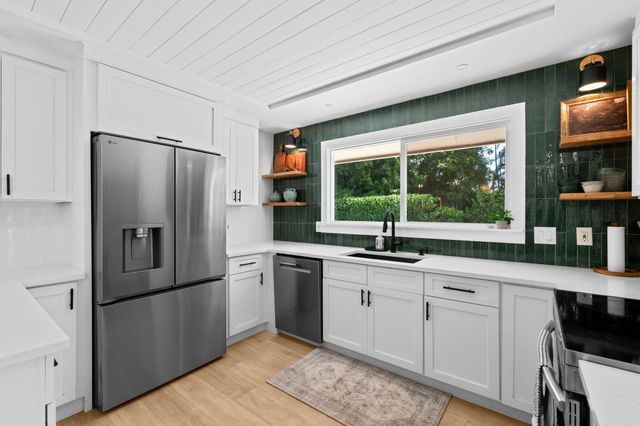 2 Graemoor Terrace, Palm Beach Gardens, FL 33418