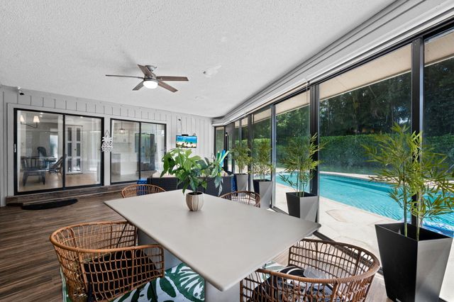2 Graemoor Terrace, Palm Beach Gardens, FL 33418