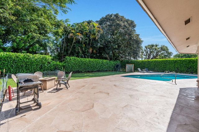 2 Graemoor Terrace, Palm Beach Gardens, FL 33418