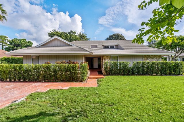 2 Graemoor Terrace, Palm Beach Gardens, FL 33418