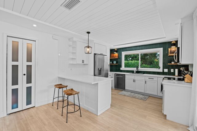 2 Graemoor Terrace, Palm Beach Gardens, FL 33418