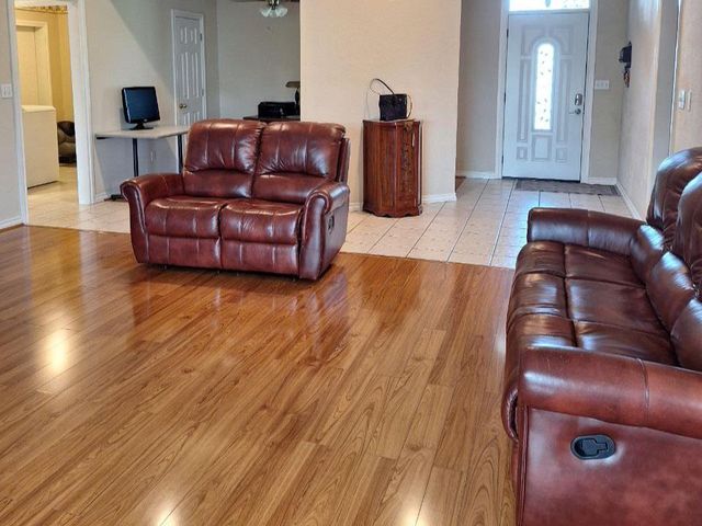 7 NW Havenshire Circle, Lawton, OK 73505