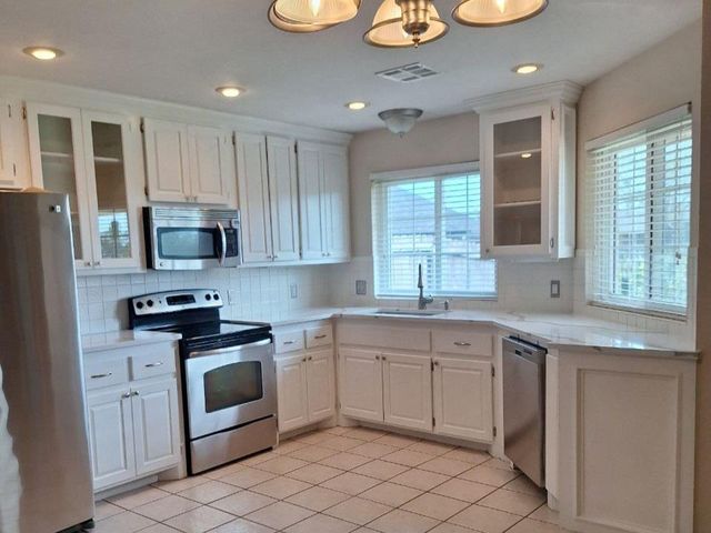 7 NW Havenshire Circle, Lawton, OK 73505