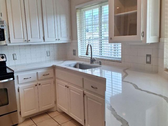 7 NW Havenshire Circle, Lawton, OK 73505