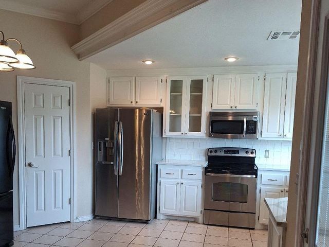 7 NW Havenshire Circle, Lawton, OK 73505