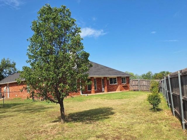 7 NW Havenshire Circle, Lawton, OK 73505