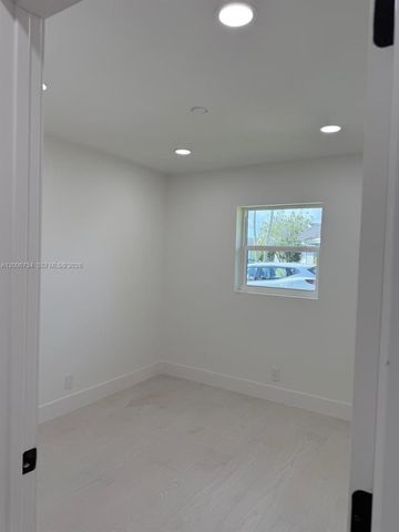 7917 Chula Vista Crescent, Boca Raton, FL 33433