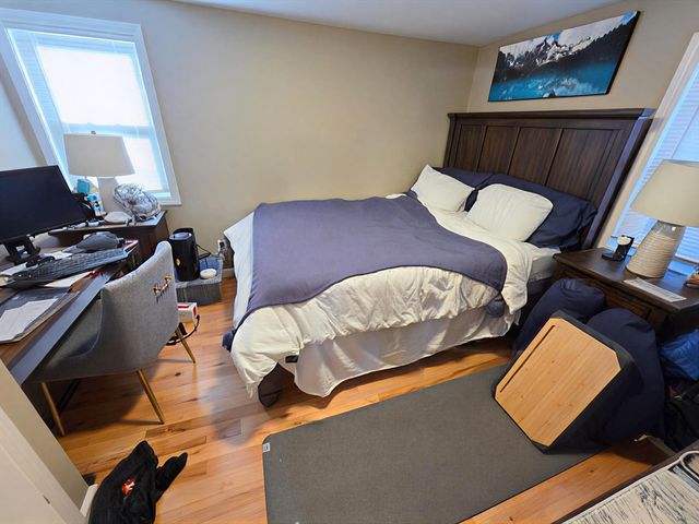 1 Theriault Ct 1, Cambridge, MA 02140