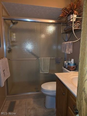 9771 Tannery Way, Olmsted Falls, OH 44138