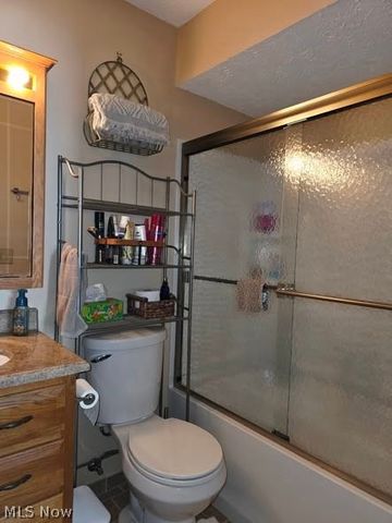9771 Tannery Way, Olmsted Falls, OH 44138