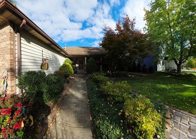 9771 Tannery Way, Olmsted Falls, OH 44138