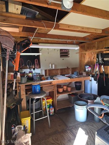 9771 Tannery Way, Olmsted Falls, OH 44138