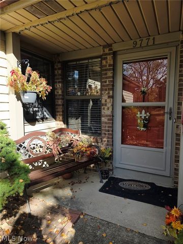 9771 Tannery Way, Olmsted Falls, OH 44138
