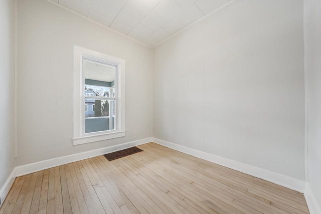 1370 CEAPE AVENUE, Oshkosh, WI 54901