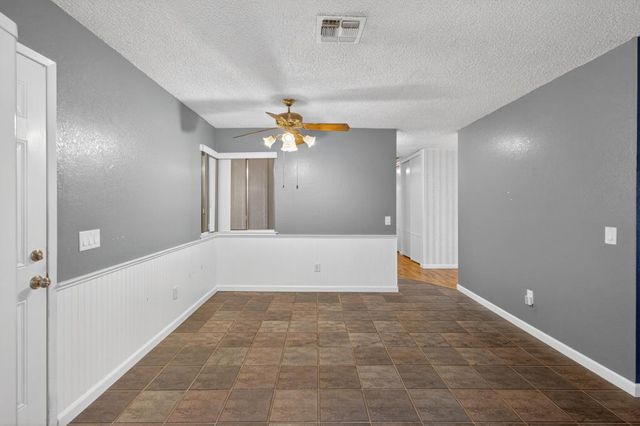 199 Briarcliff Dr, Folsom, CA 95630
