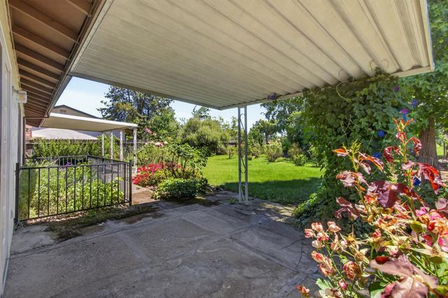 199 Briarcliff Dr, Folsom, CA 95630
