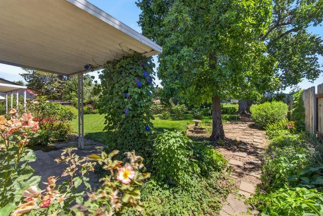 199 Briarcliff Dr, Folsom, CA 95630