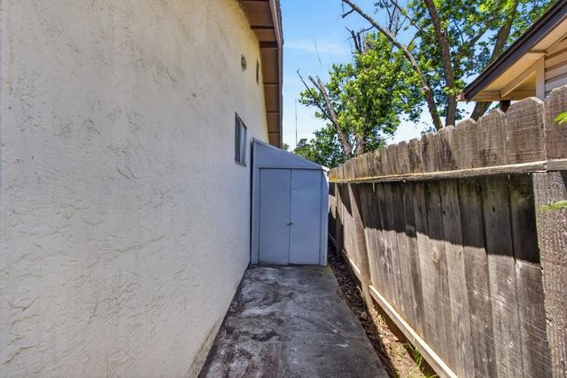 199 Briarcliff Dr, Folsom, CA 95630