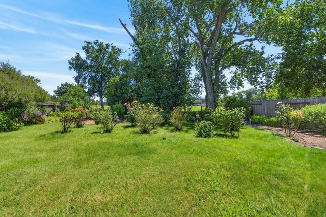 199 Briarcliff Dr, Folsom, CA 95630