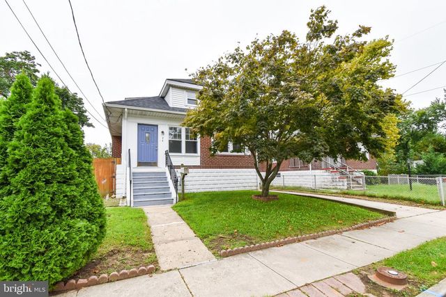 24 W 7TH AVE, Runnemede, NJ 08078