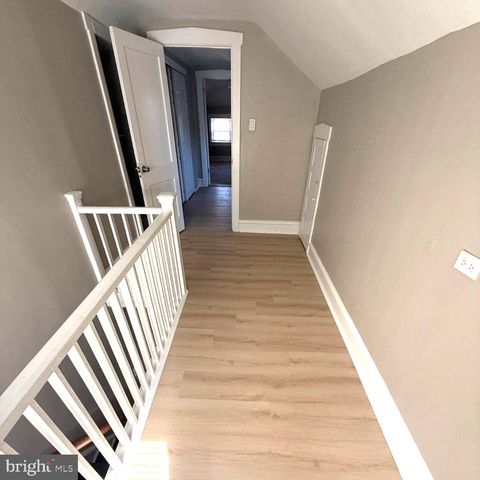 24 W 7TH AVE, Runnemede, NJ 08078