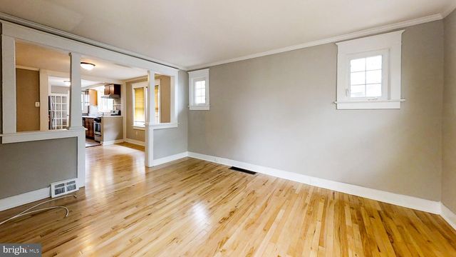 24 W 7TH AVE, Runnemede, NJ 08078