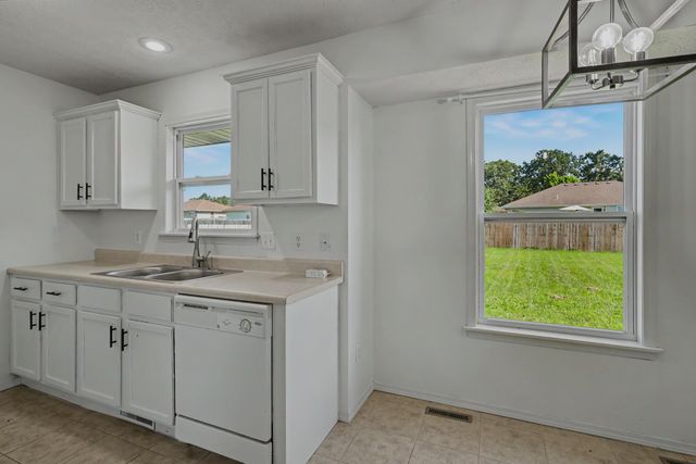 1107 E Melton Road, Ozark, MO 65721