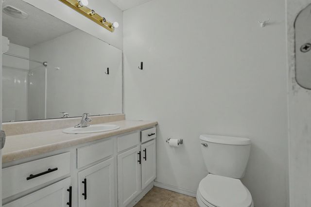1107 E Melton Road, Ozark, MO 65721