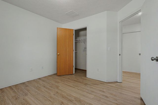 1107 E Melton Road, Ozark, MO 65721