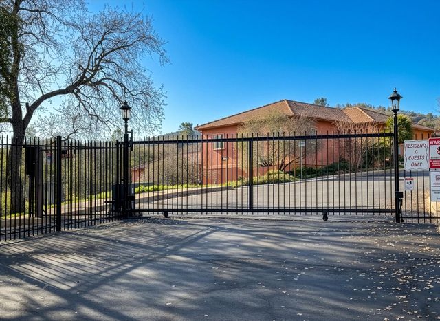 5301 Farfalla Circle, Mariposa, CA 95338